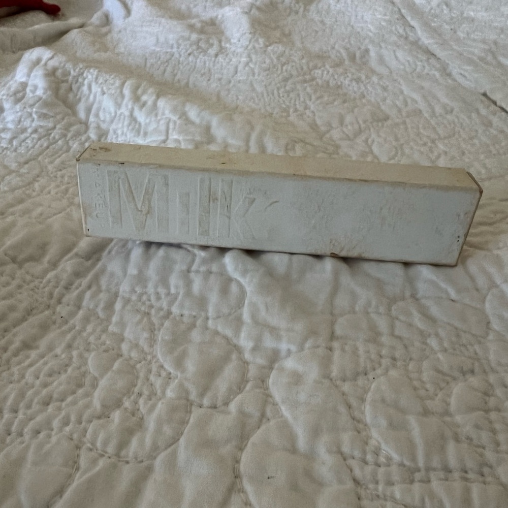 Milk Makeup Flex Concealer - Cream White Packaging